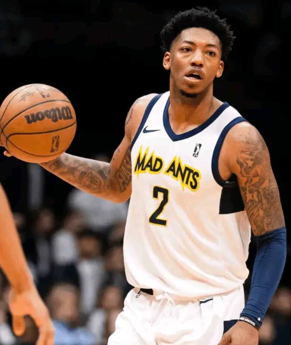 鹈鹕队中锋威廉森半场+惊艳全场的简单介绍 鹈鹕队中锋威廉森半场+惊艳全场的简单介绍