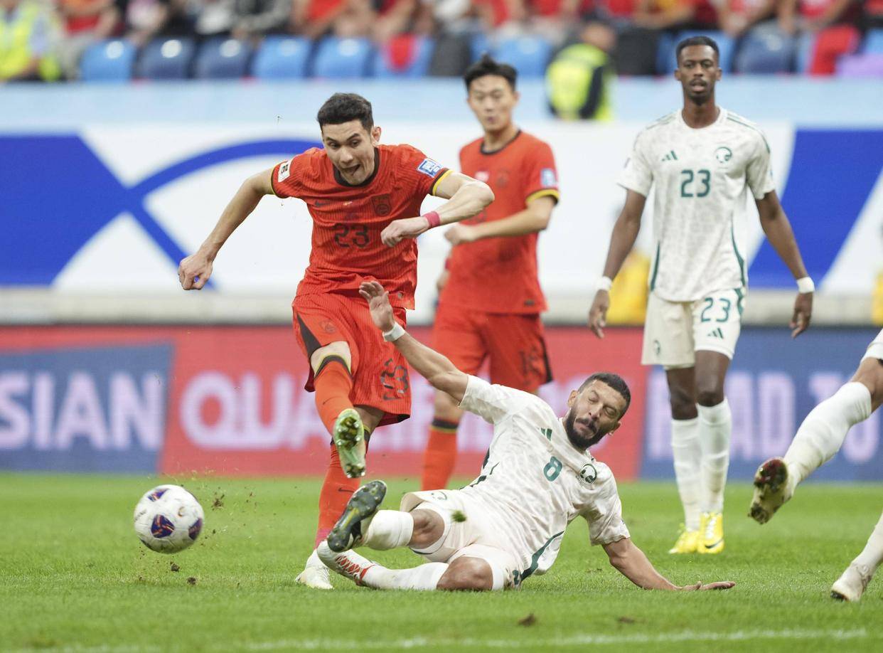 关于高潮迭起,球员们全力以赴为决赛备战的信息 关于高潮迭起,球员们全力以赴为决赛备战的信息