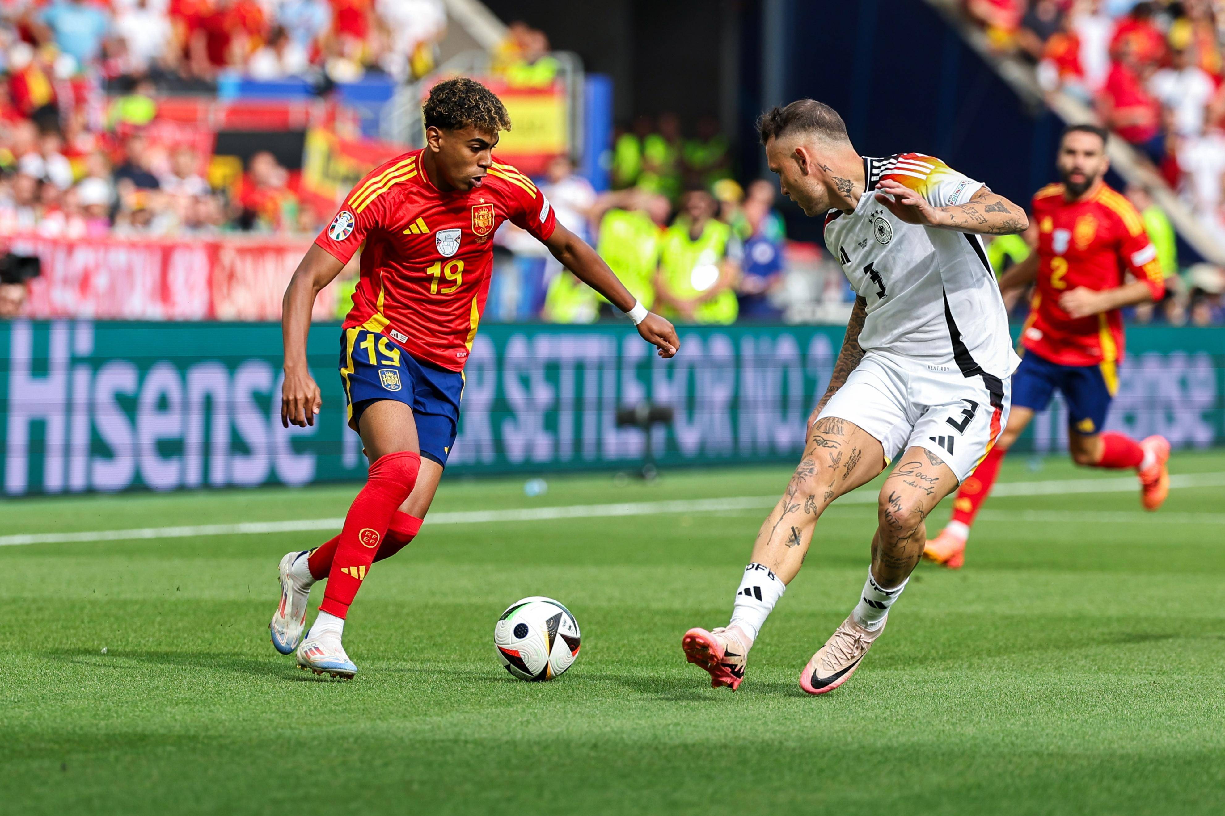 闪电进球！英格兰斯图加特齐追进晋级欧洲杯资格战的简单介绍