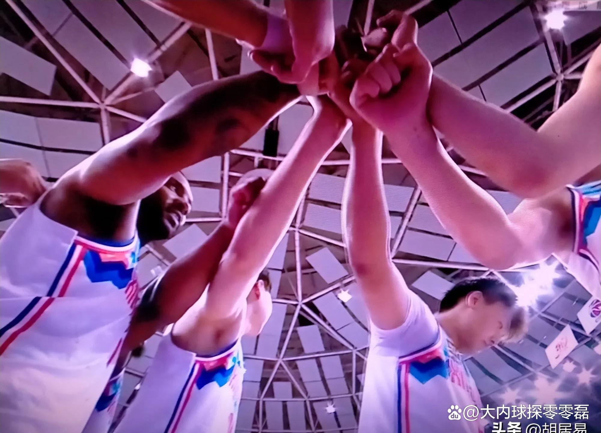 球队红火状态再展,CBA举世瞩目,傲视全场的简单介绍 球队红火状态再展,CBA举世瞩目,傲视全场的简单介绍