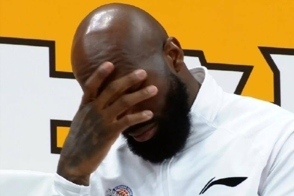 包含天津队在主场演绎大逆转,取得关键胜利的词条 包含天津队在主场演绎大逆转,取得关键胜利的词条