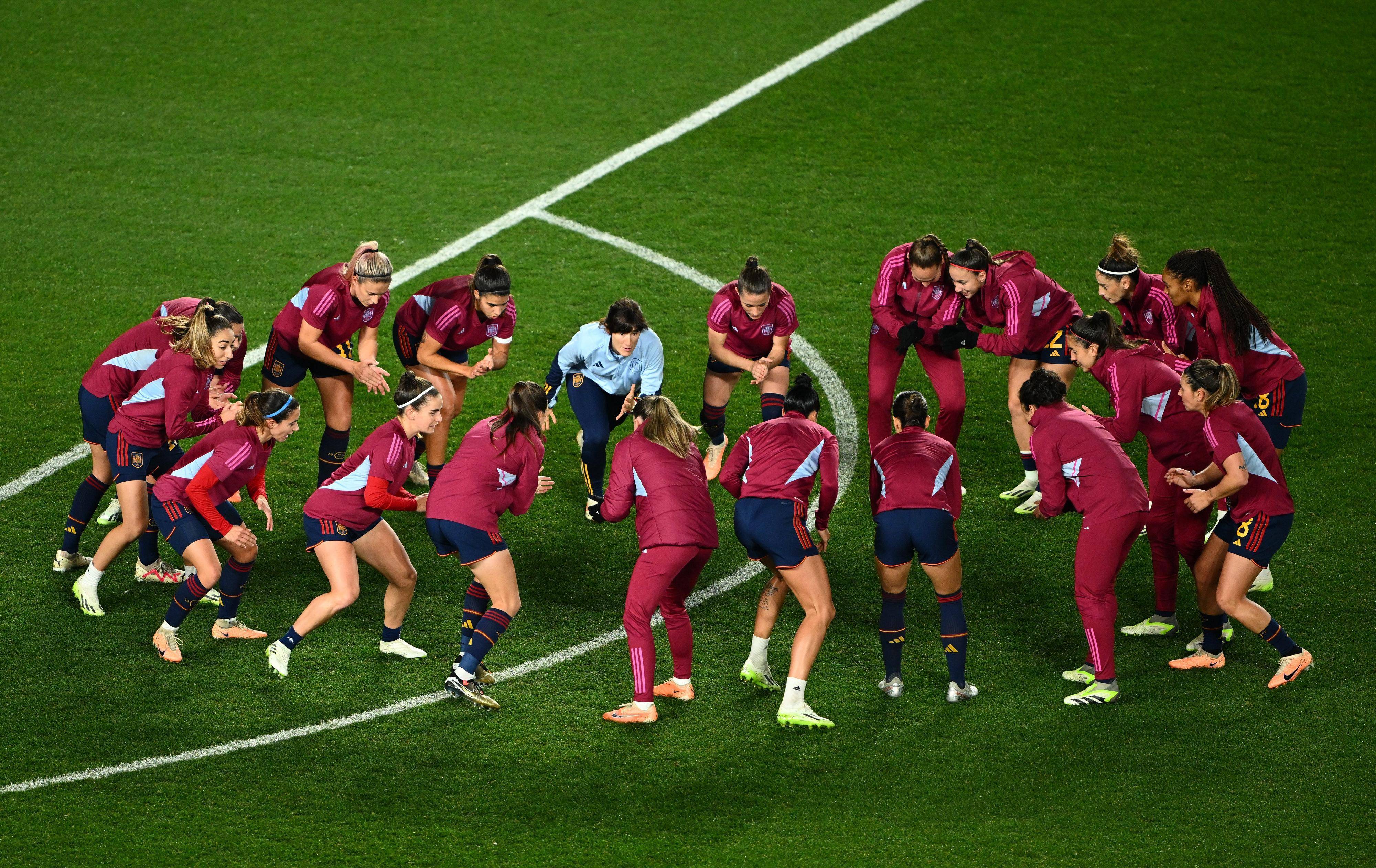 关于亚洲女足大赛启动,比赛激情四射场面火爆的信息 关于亚洲女足大赛启动,比赛激情四射场面火爆的信息