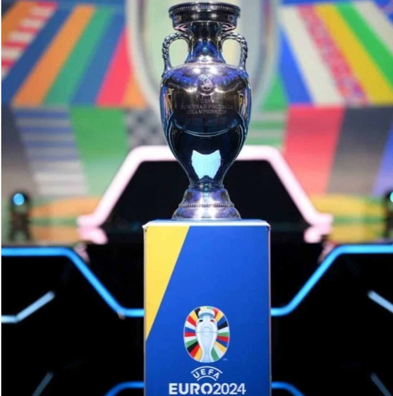 关于法国大胜保加利亚，锁定欧锦赛强席位的信息