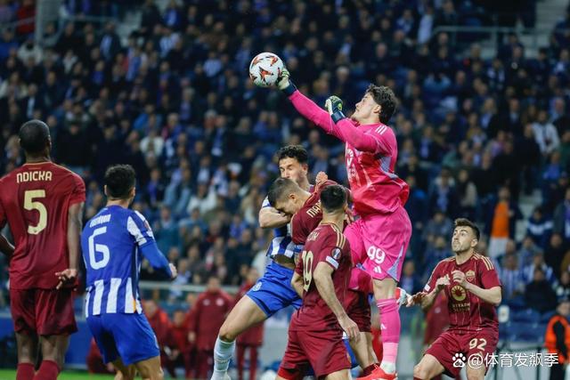 罗马风云再起,球队备战欧冠淘汰赛 罗马风云再起,球队备战欧冠淘汰赛