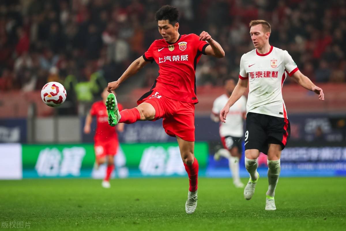 保级大战升级:长春亚泰与上海申鑫交手,险胜对手,保级希望大增的简单介绍 保级大战升级:长春亚泰与上海申鑫交手,险胜对手,保级希望大增的简单介绍