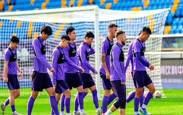 保级大战升级:长春亚泰与上海申鑫交手,险胜对手,保级希望大增的简单介绍 保级大战升级:长春亚泰与上海申鑫交手,险胜对手,保级希望大增的简单介绍