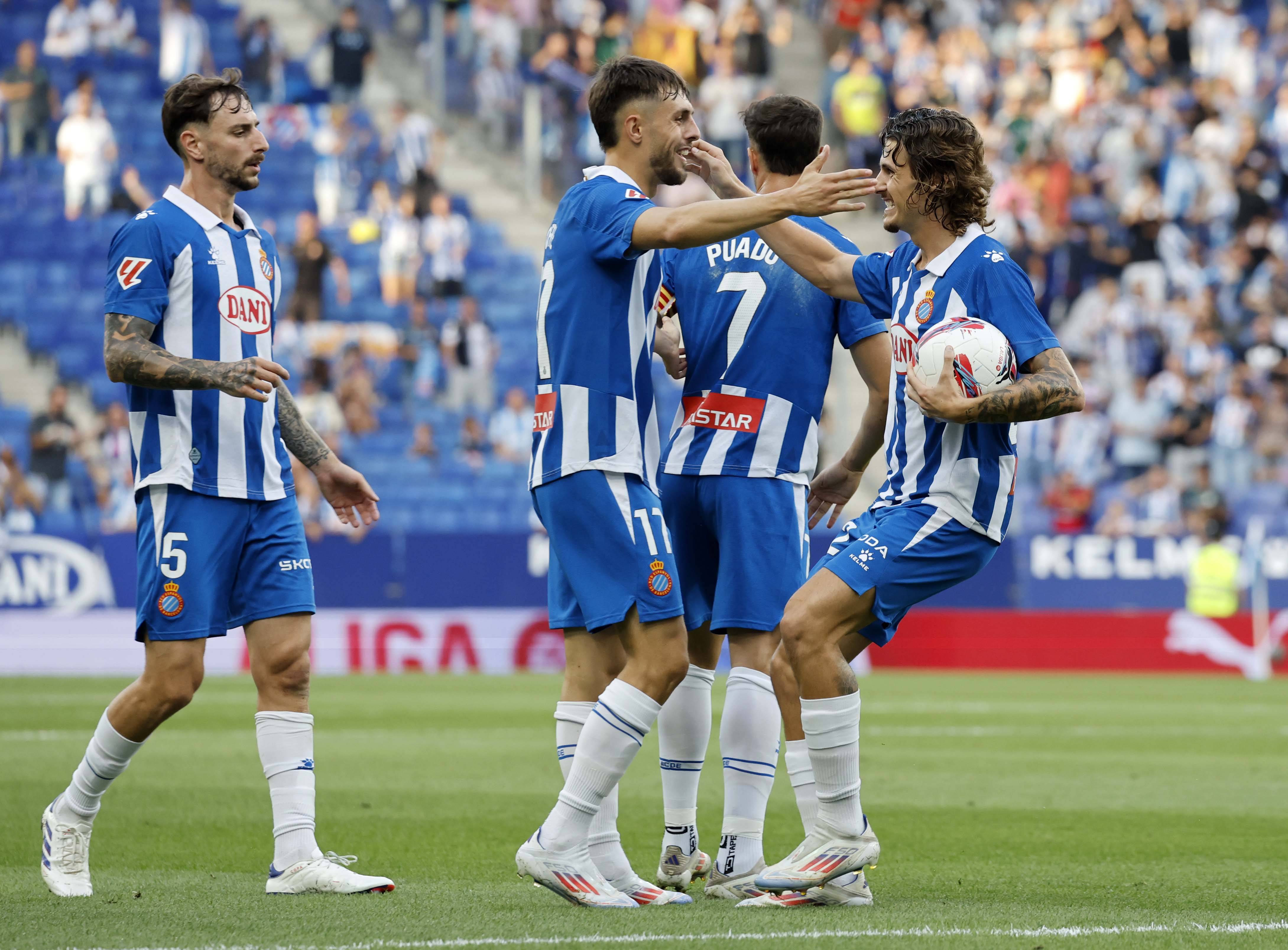 包含比利亚雷亚尔客场憾负尤文图斯,晋级机会略显黯淡的词条 包含比利亚雷亚尔客场憾负尤文图斯,晋级机会略显黯淡的词条