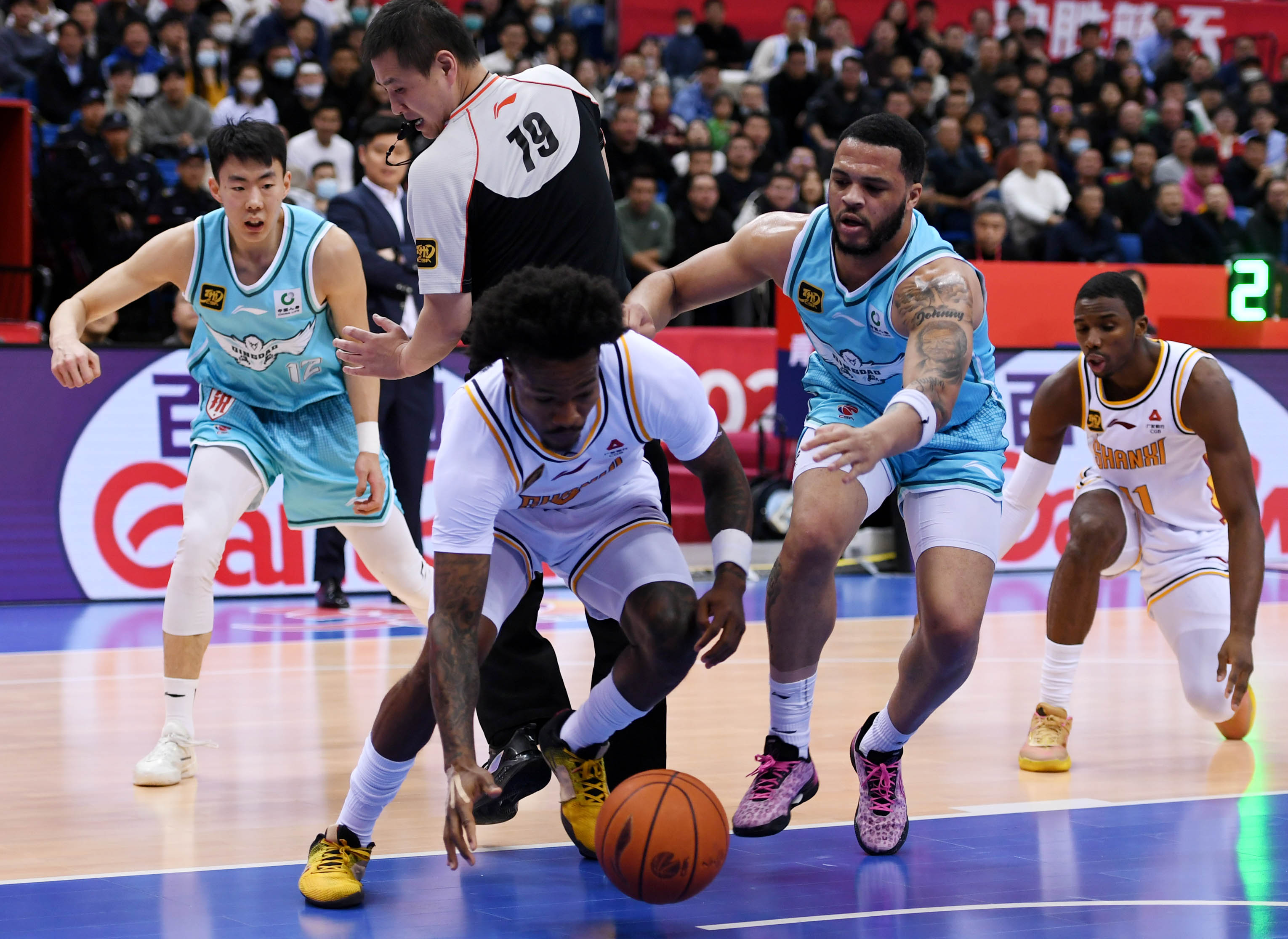 青岛队在最新一次对决中夺冠 青岛队在最新一次对决中夺冠