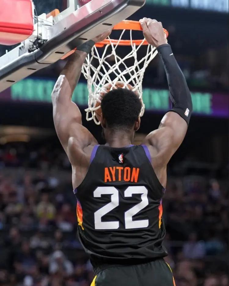 开云体育平台APP-艾顿关键时刻爆发力挺球队赢