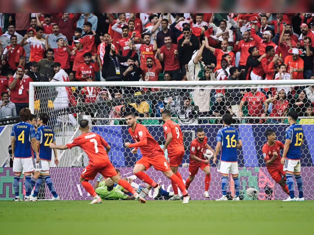 关于世界杯预选赛中同组争霸激烈进行的信息 关于世界杯预选赛中同组争霸激烈进行的信息