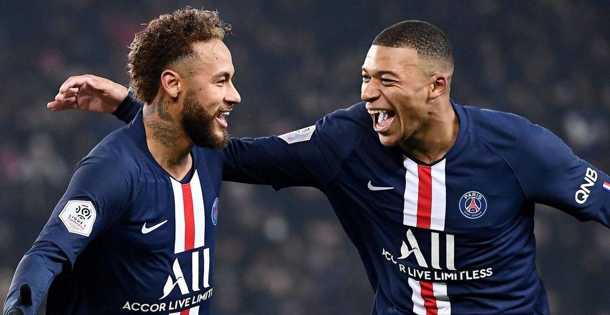 拜仁慕尼黑客场击败巴黎圣日耳曼,欧冠实力抢眼 拜仁慕尼黑客场击败巴黎圣日耳曼,欧冠实力抢眼