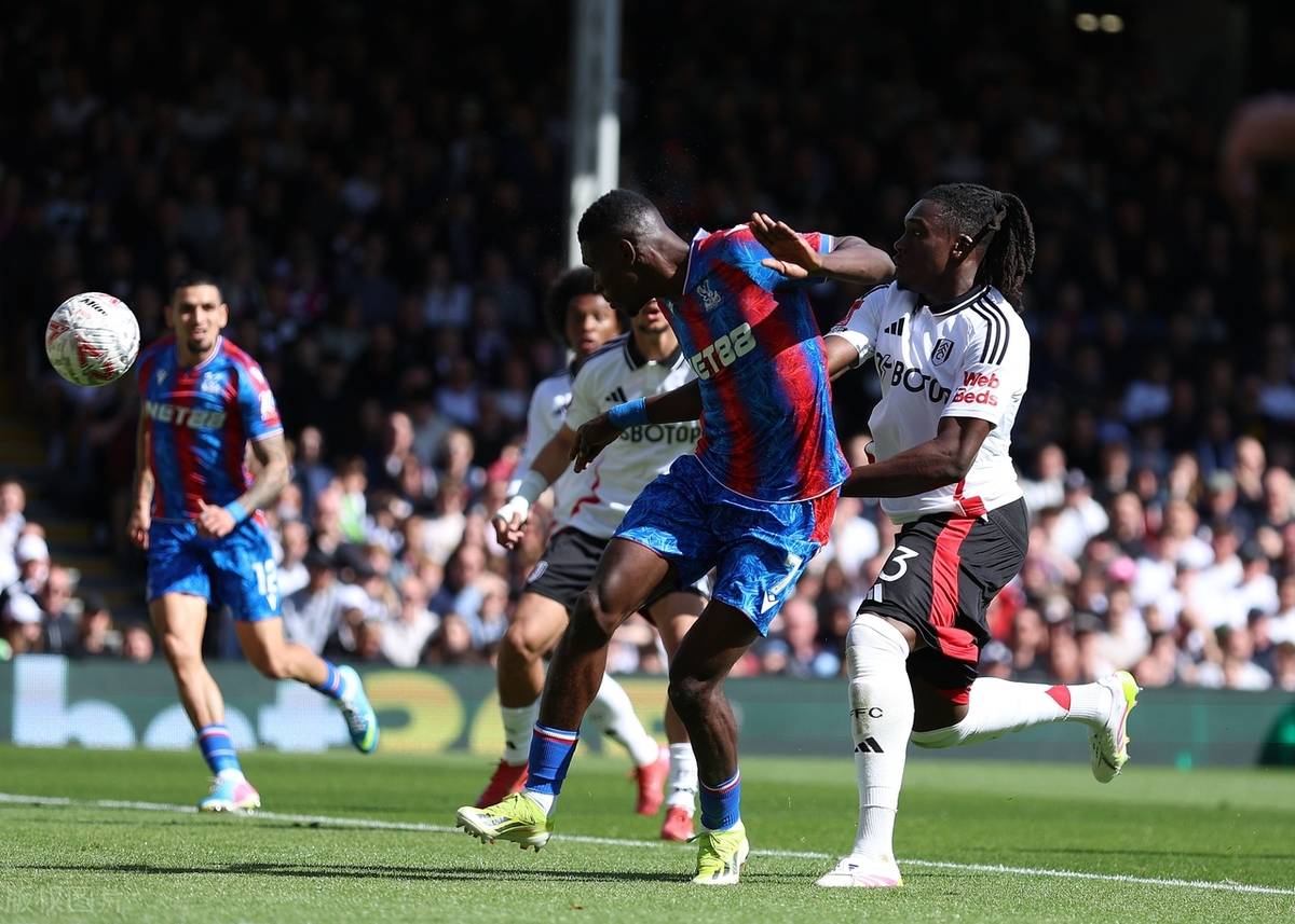 南安普顿客场大捷,保级压力渐减 南安普顿客场大捷,保级压力渐减