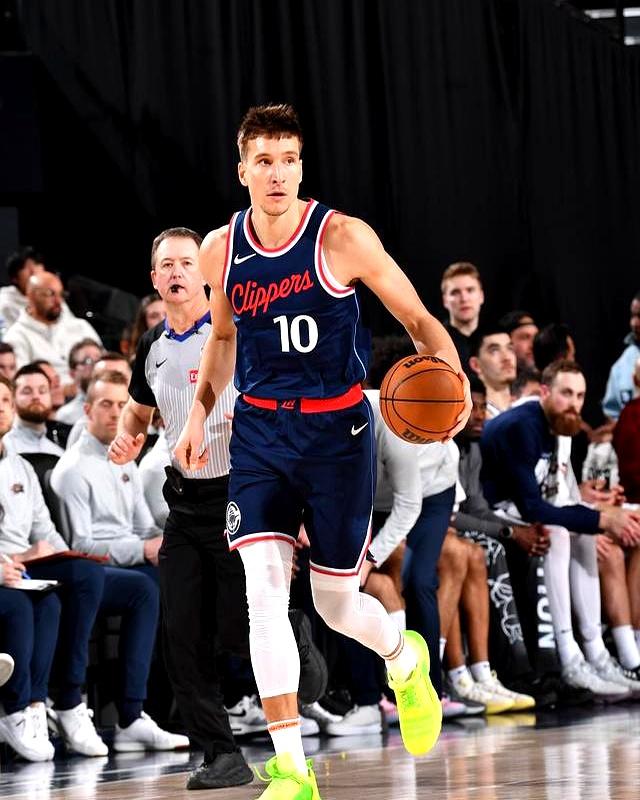 洛杉矶快船队全球范围内锋芒毕露 洛杉矶快船队全球范围内锋芒毕露