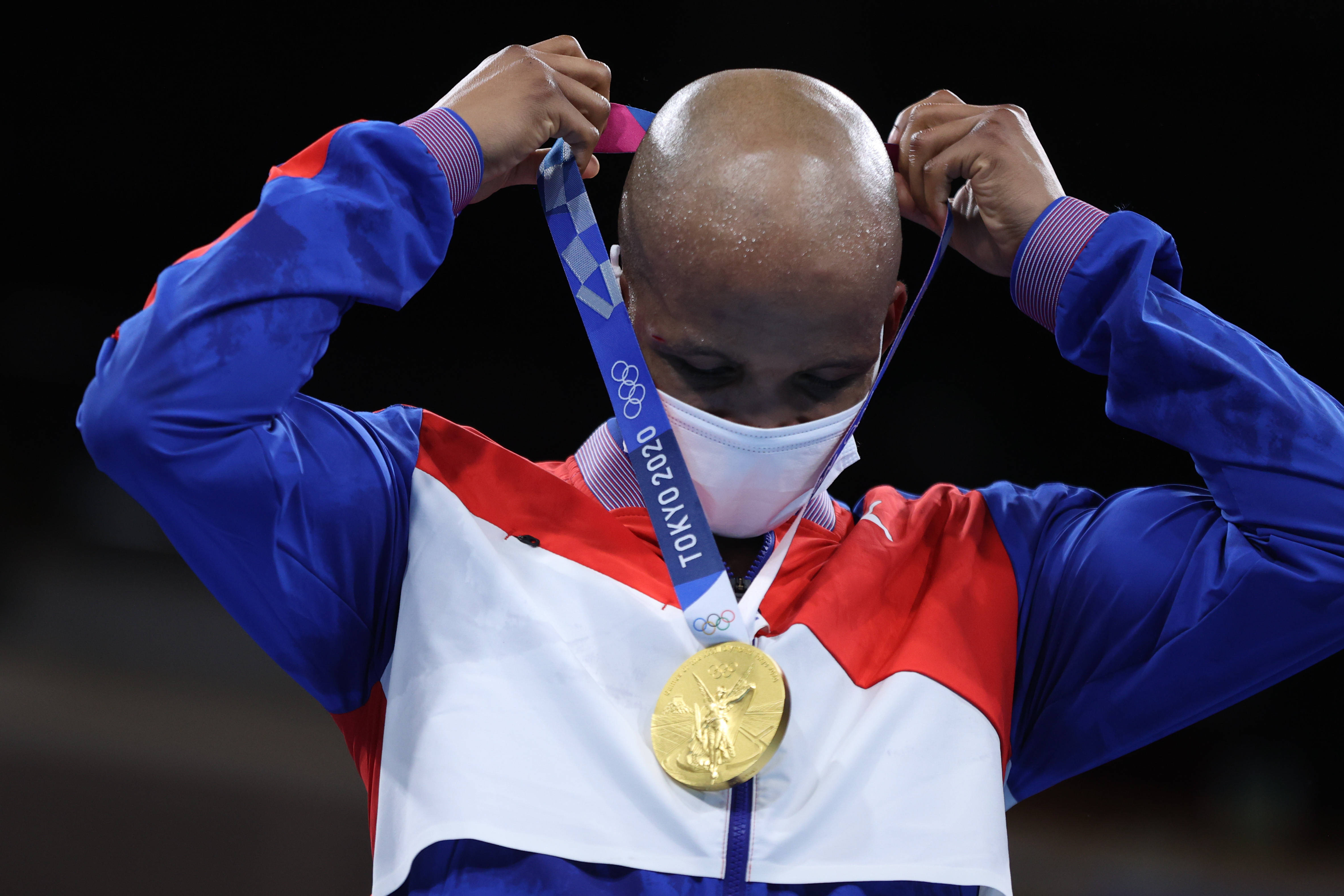 英国选手在拳击比赛中夺得金牌 英国选手在拳击比赛中夺得金牌