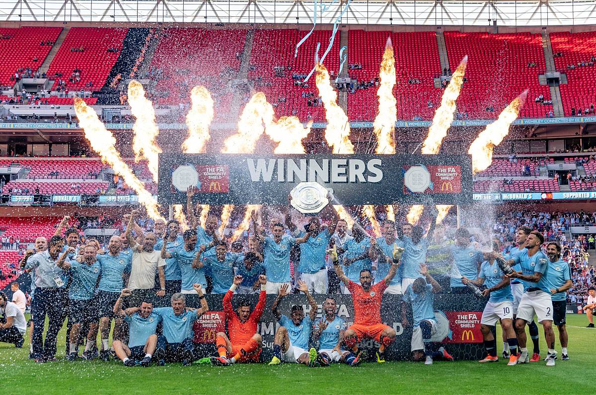 开云体育入口-欧国杯明日之星崭露头角，球场上风光无限