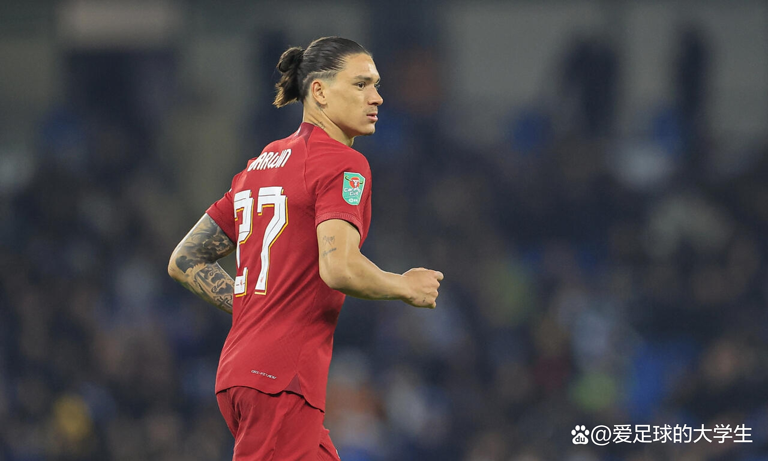 包含热那亚锋线连续进球，击败对手取得胜利的词条