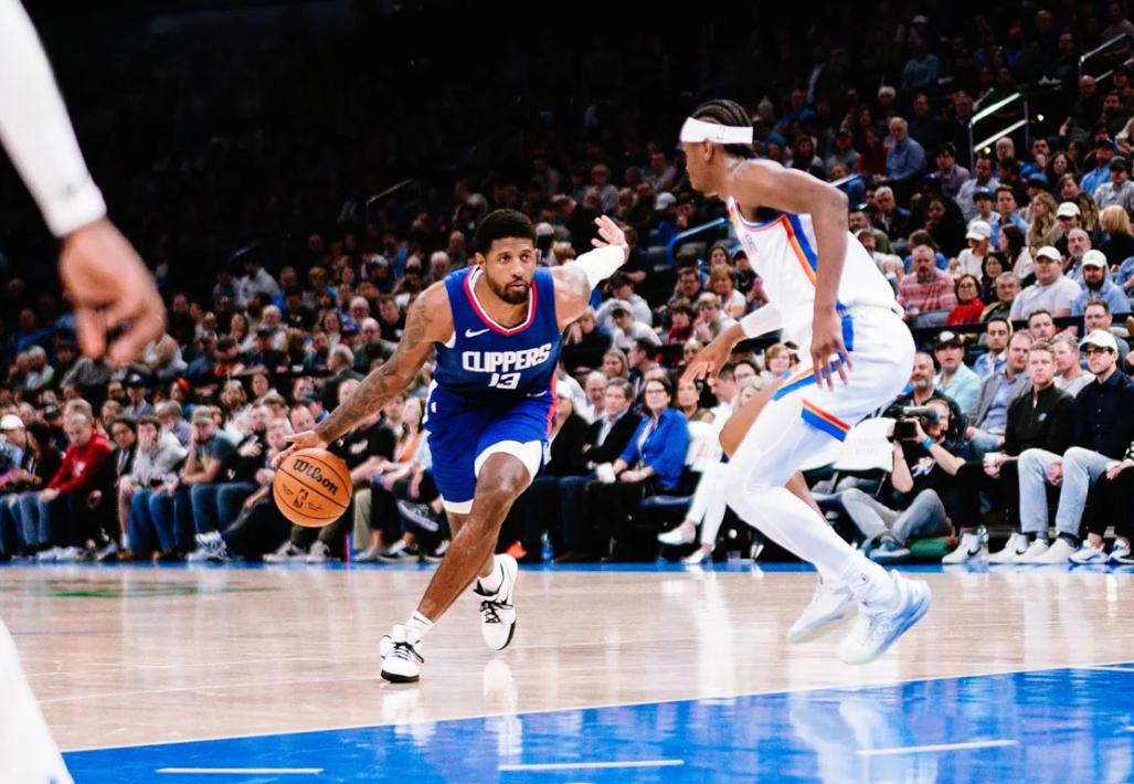 世界顶尖篮球运动员争霸赛场风云再起 世界顶尖篮球运动员争霸赛场风云再起