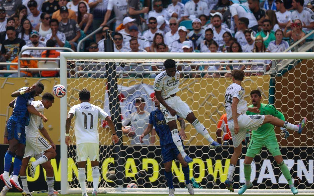 皇马主教练调整战术,球队状态蒸蒸日上 皇马主教练调整战术,球队状态蒸蒸日上