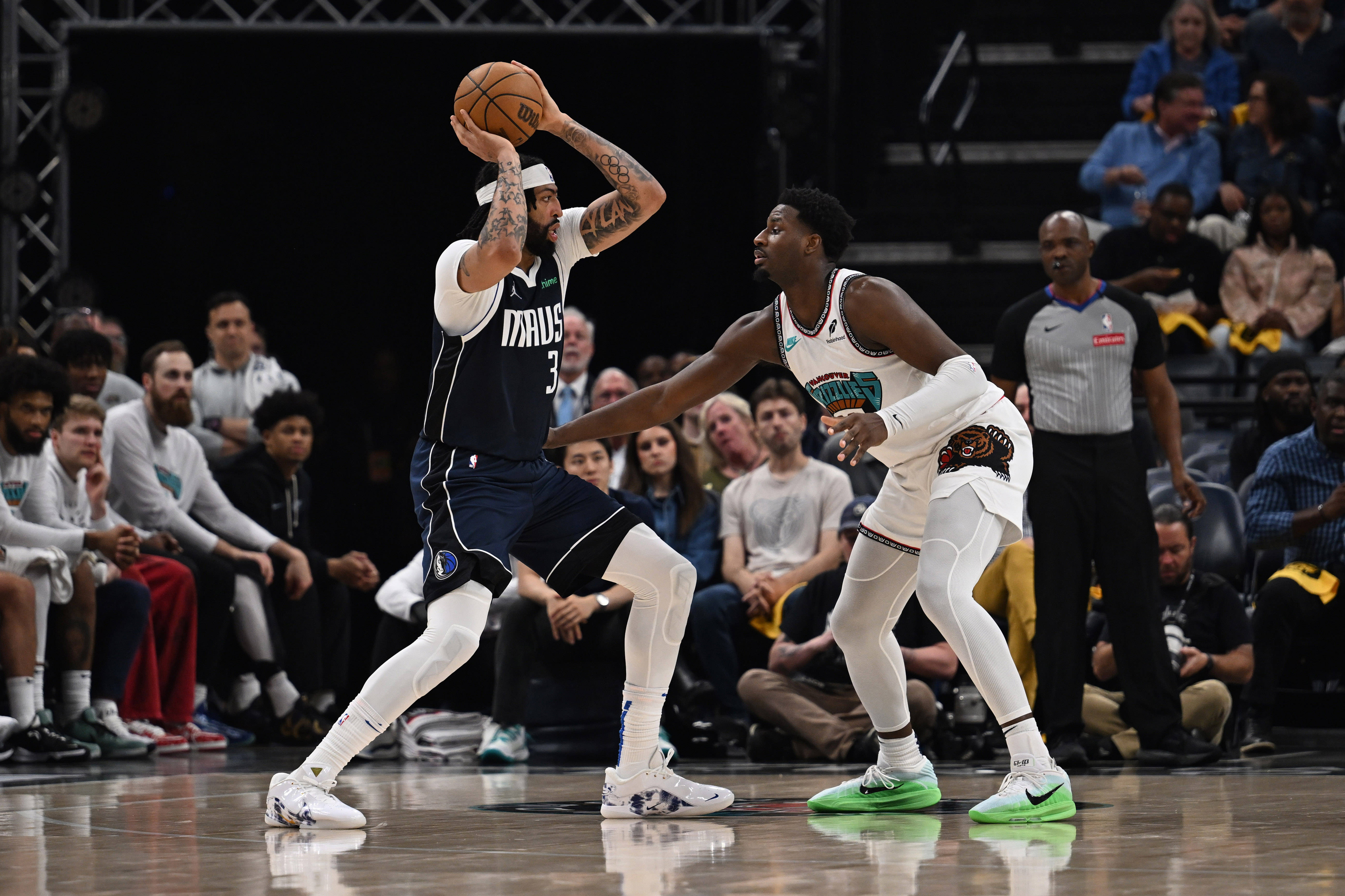 独行侠不敌灰熊遭遇季后赛危机 独行侠不敌灰熊遭遇季后赛危机