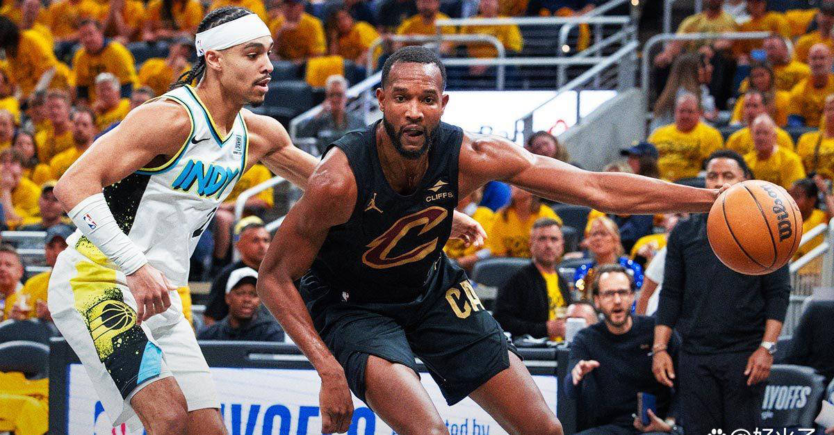 美国运动员在篮球赛中取得胜利，晋级决赛