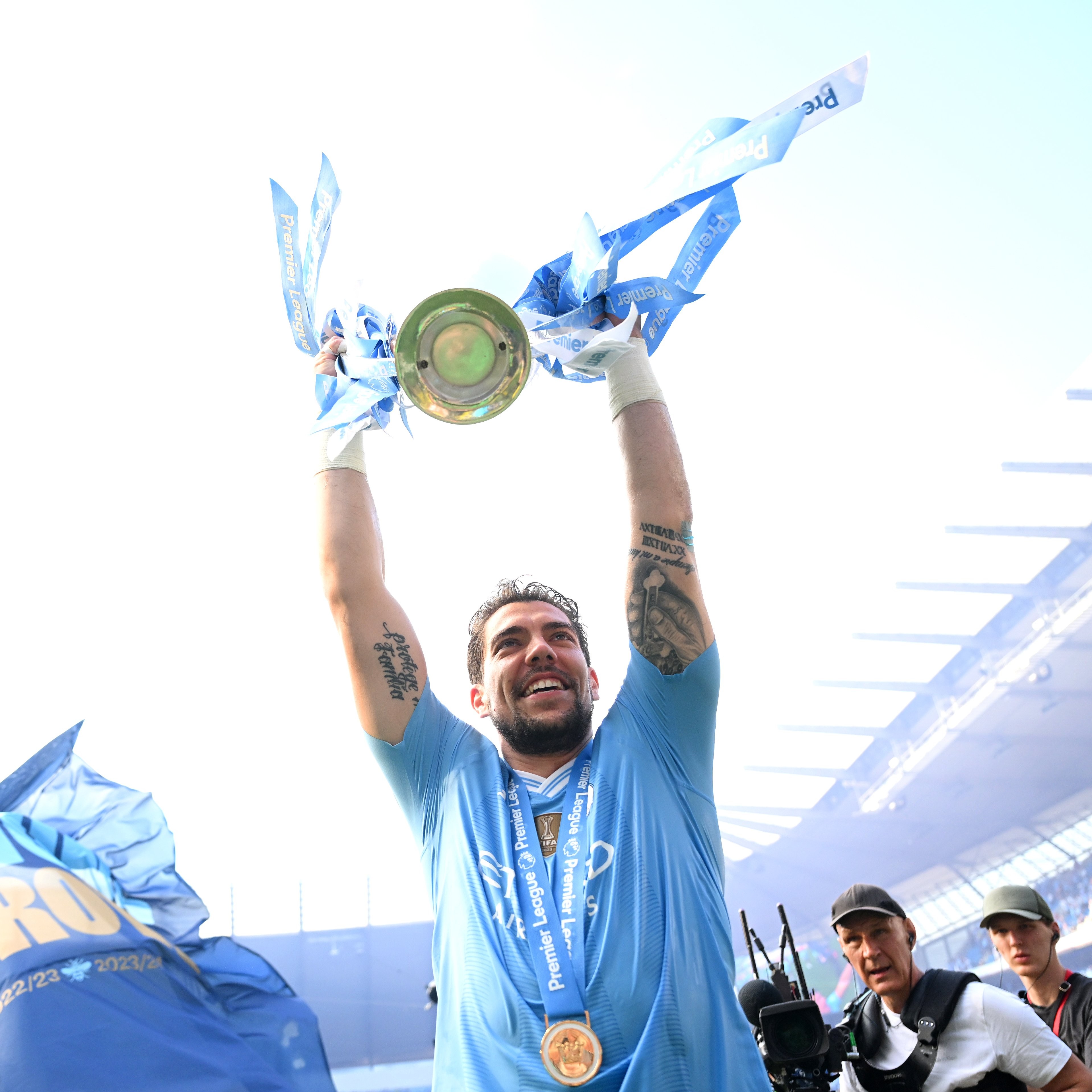 曼城三连胜,英超夺冠之路一片光明的简单介绍 曼城三连胜,英超夺冠之路一片光明的简单介绍