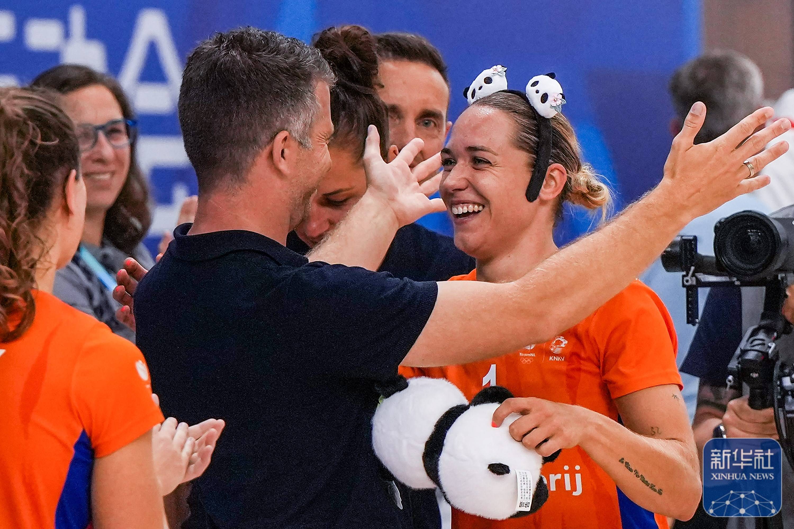 荷兰队表现抢眼,欧预赛夺冠成为热门话题 荷兰队表现抢眼,欧预赛夺冠成为热门话题