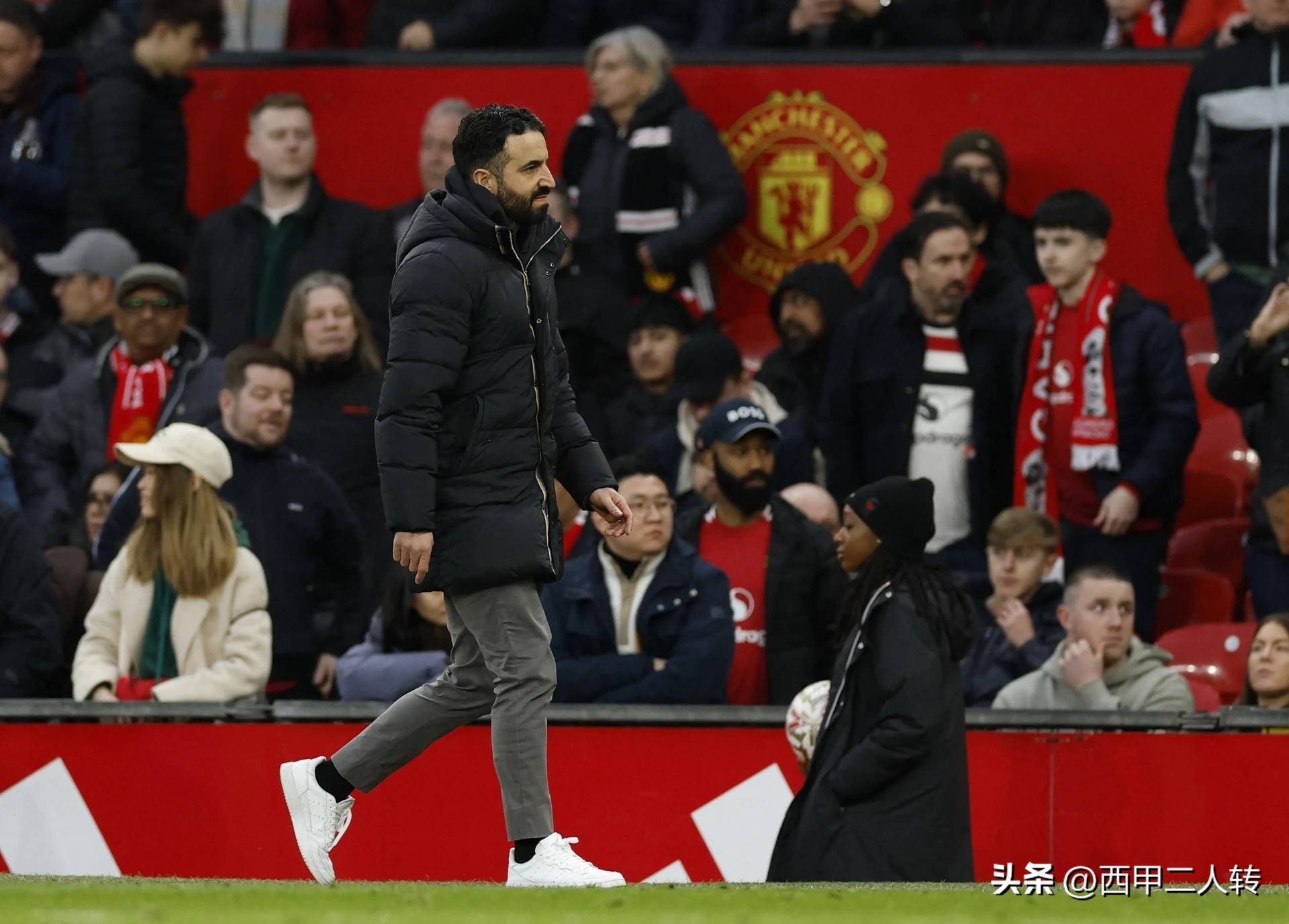 曼联门将扑出关键球:守门如铁雄心昭示 曼联门将扑出关键球:守门如铁雄心昭示