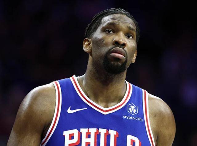 76人轻取老鹰,恩比德狂砍30分 76人轻取老鹰,恩比德狂砍30分