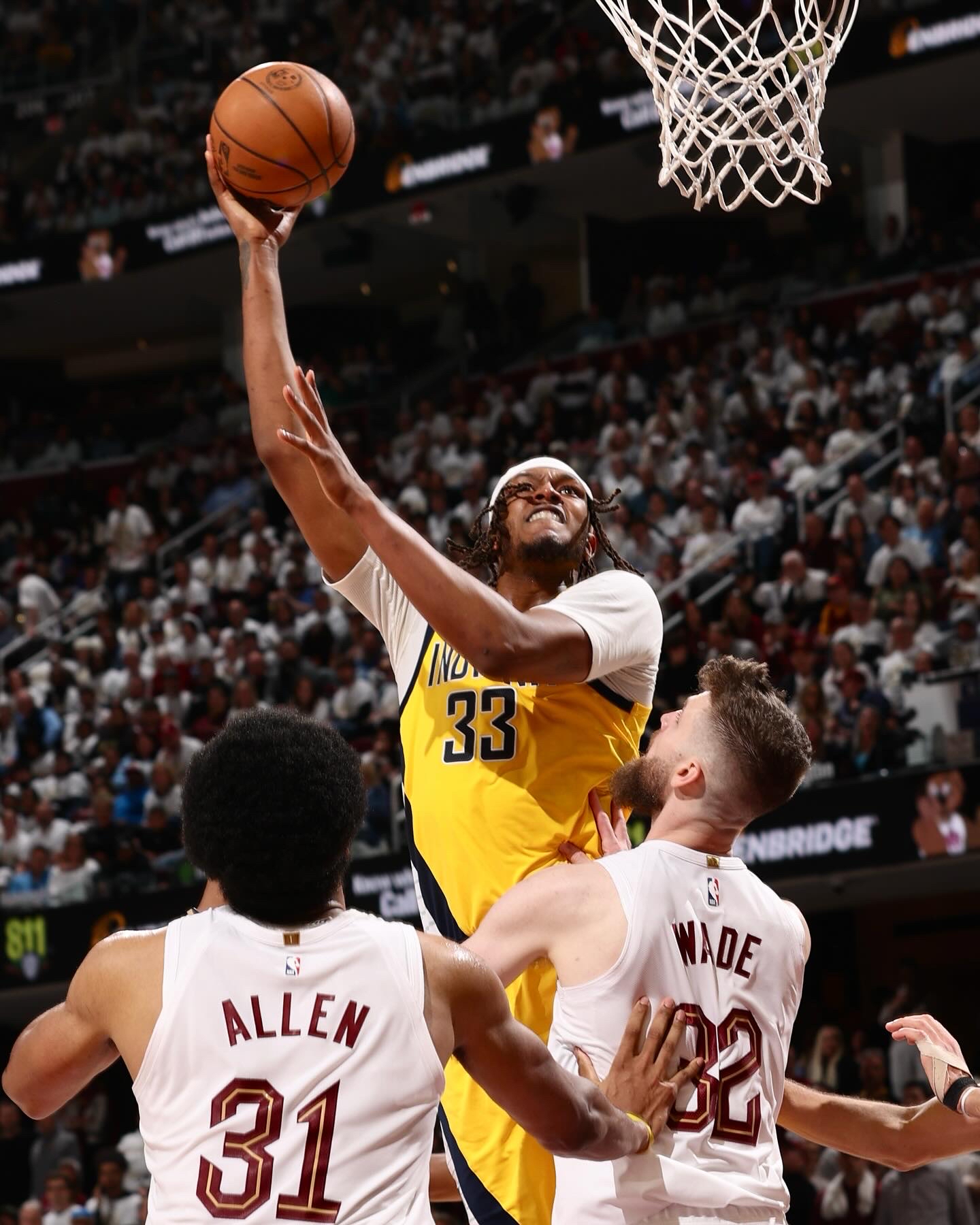 开云APP-步行者擒开拓者，止步两连败