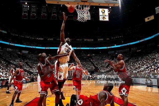 包含热火vs公牛：东部新星之争，谁将勇夺胜利？的词条