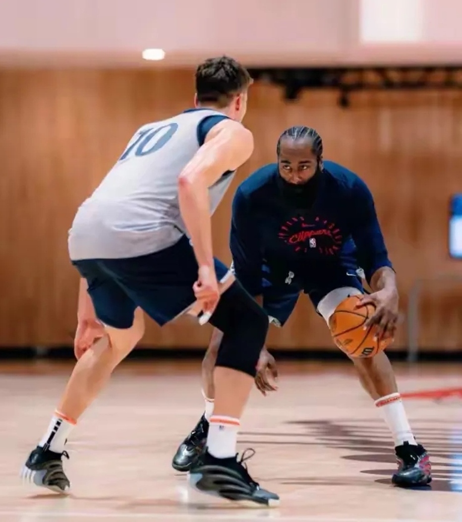 开云体育APP下载-关于快船队实力逐渐释放，晋级季后赛次轮的信息