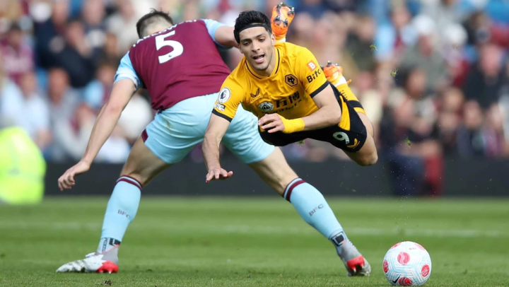 伯恩利平局不敌,保级困境仍未解的简单介绍 伯恩利平局不敌,保级困境仍未解的简单介绍