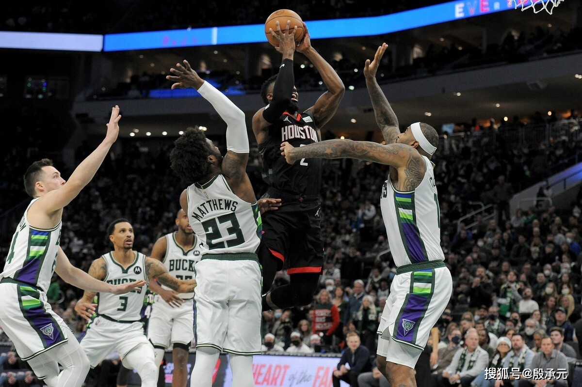 雄鹿大胜魔术,继续保持不败战绩 雄鹿大胜魔术,继续保持不败战绩