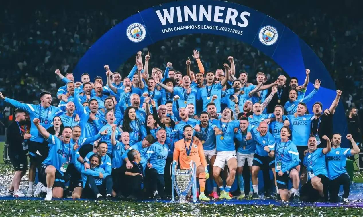 曼城对阵热刺，英超豪门争夺胜利