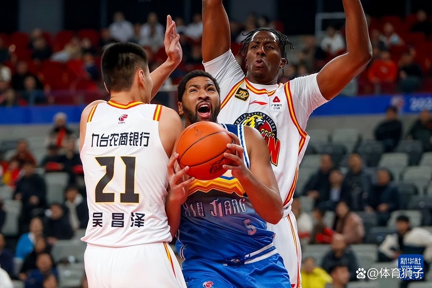 包含爵士绝杀吉林队，字母哥点燃赛场的词条