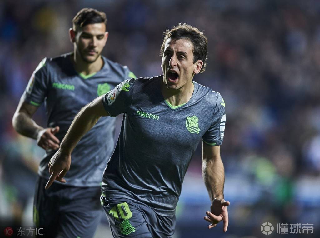 包含克罗地亚轻取多特蒙德,奥亚尔萨瓦尔刷新纪录的词条 包含克罗地亚轻取多特蒙德,奥亚尔萨瓦尔刷新纪录的词条