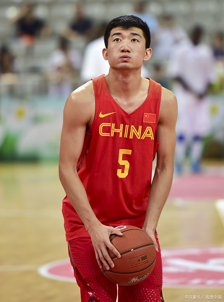 新疆队碾压广州队，孙铭徽高光表现的简单介绍