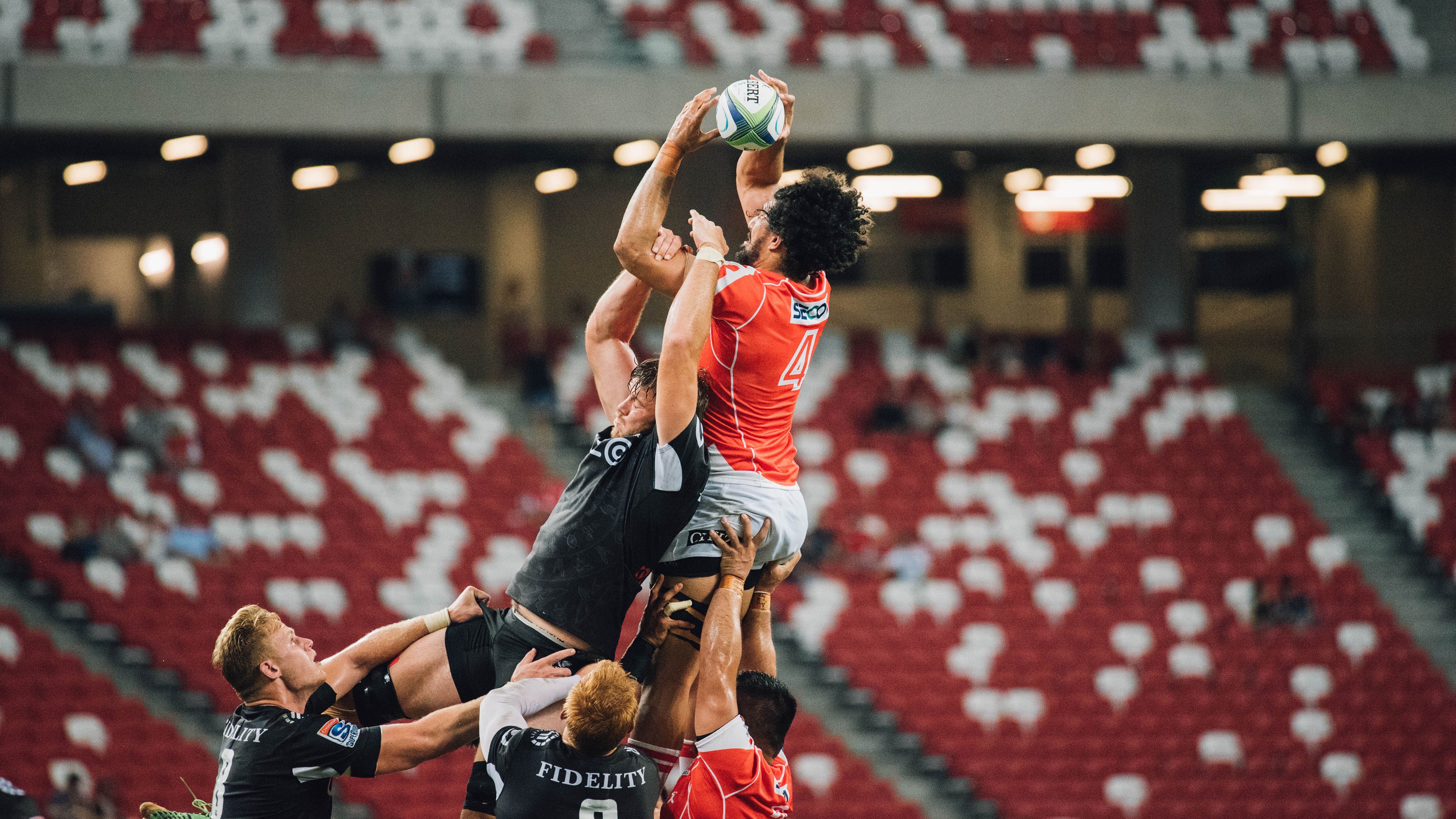 两线作战的极限艺术，当篮球与足球在奥运暗影下书写唯一性