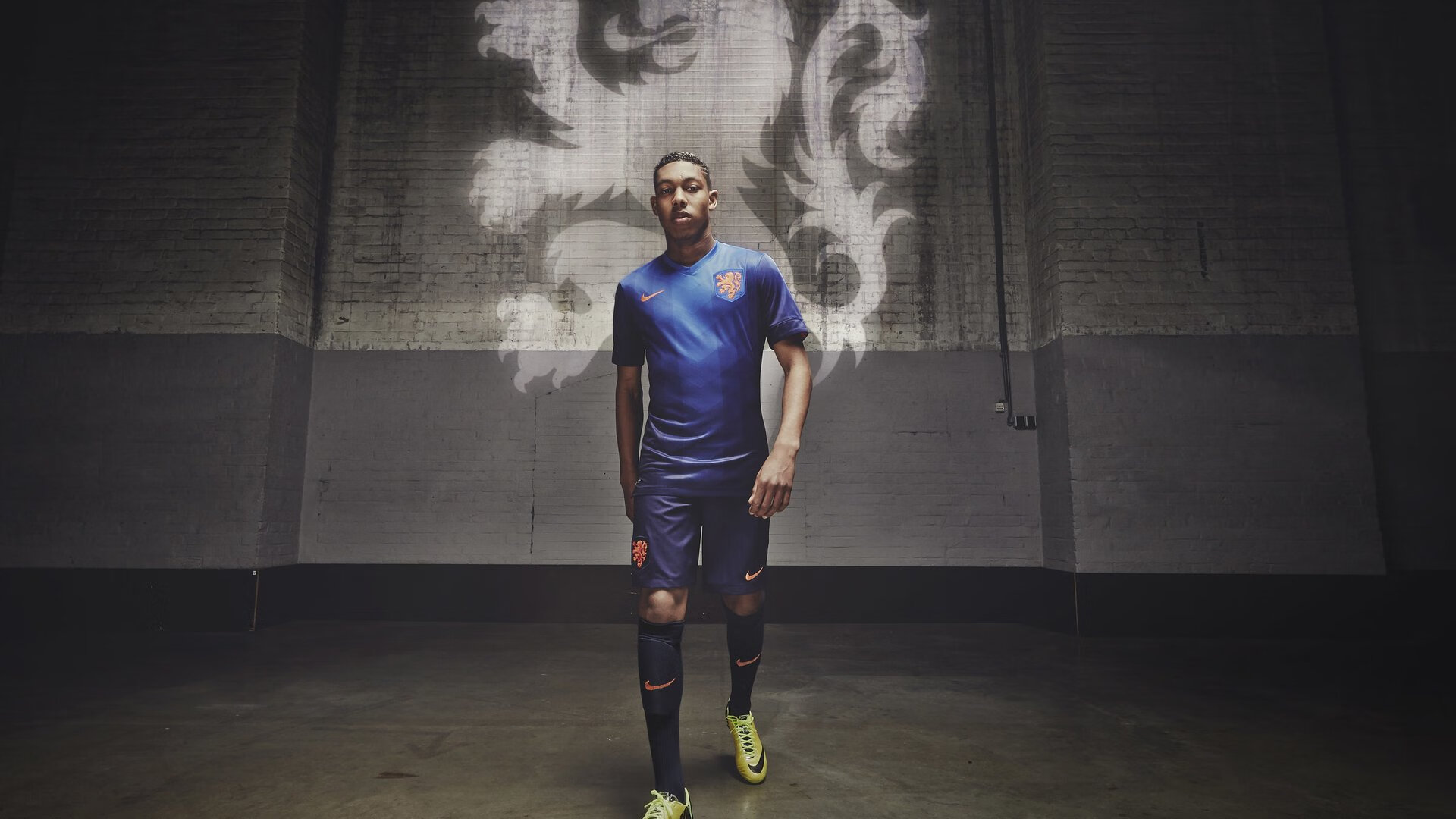 绝境逢生！郑思维关键一击助泰国队惊险绝杀法国队